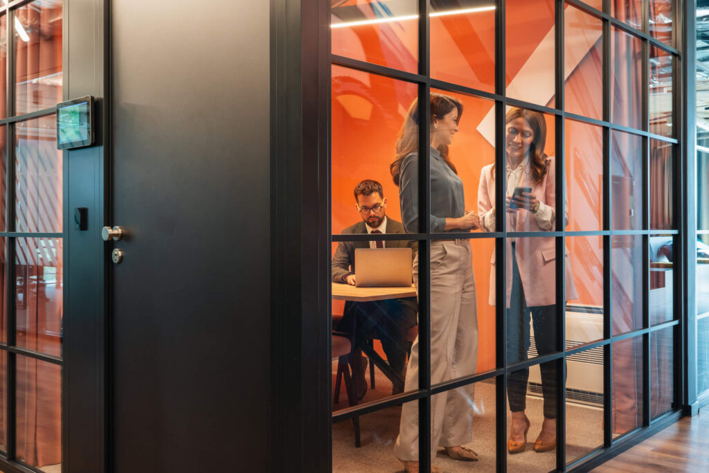 Security Management_Features 01